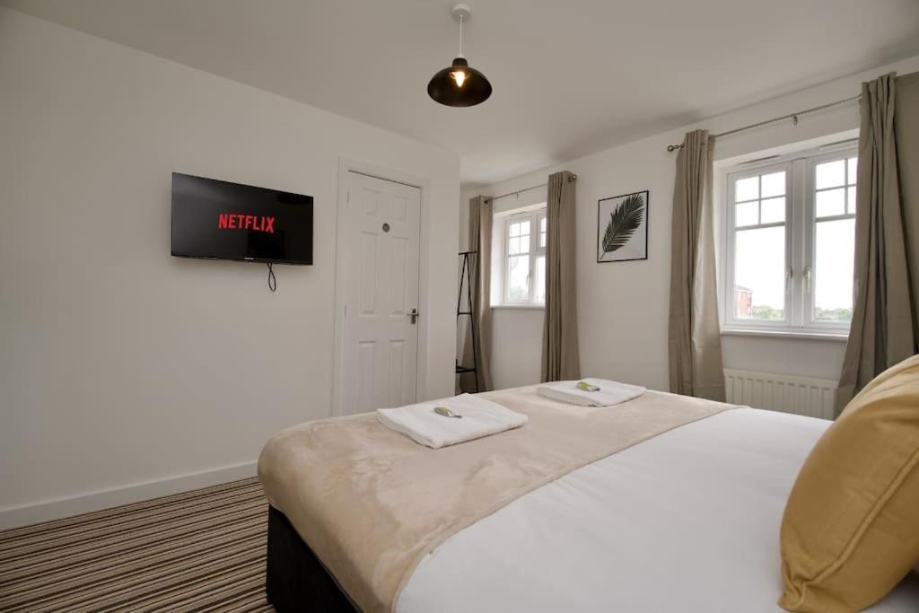 Highley'S Nest - Fully Furnished Gem, Free Private Parking, Sky Tv & Netflix Villa Coventry Exteriör bild